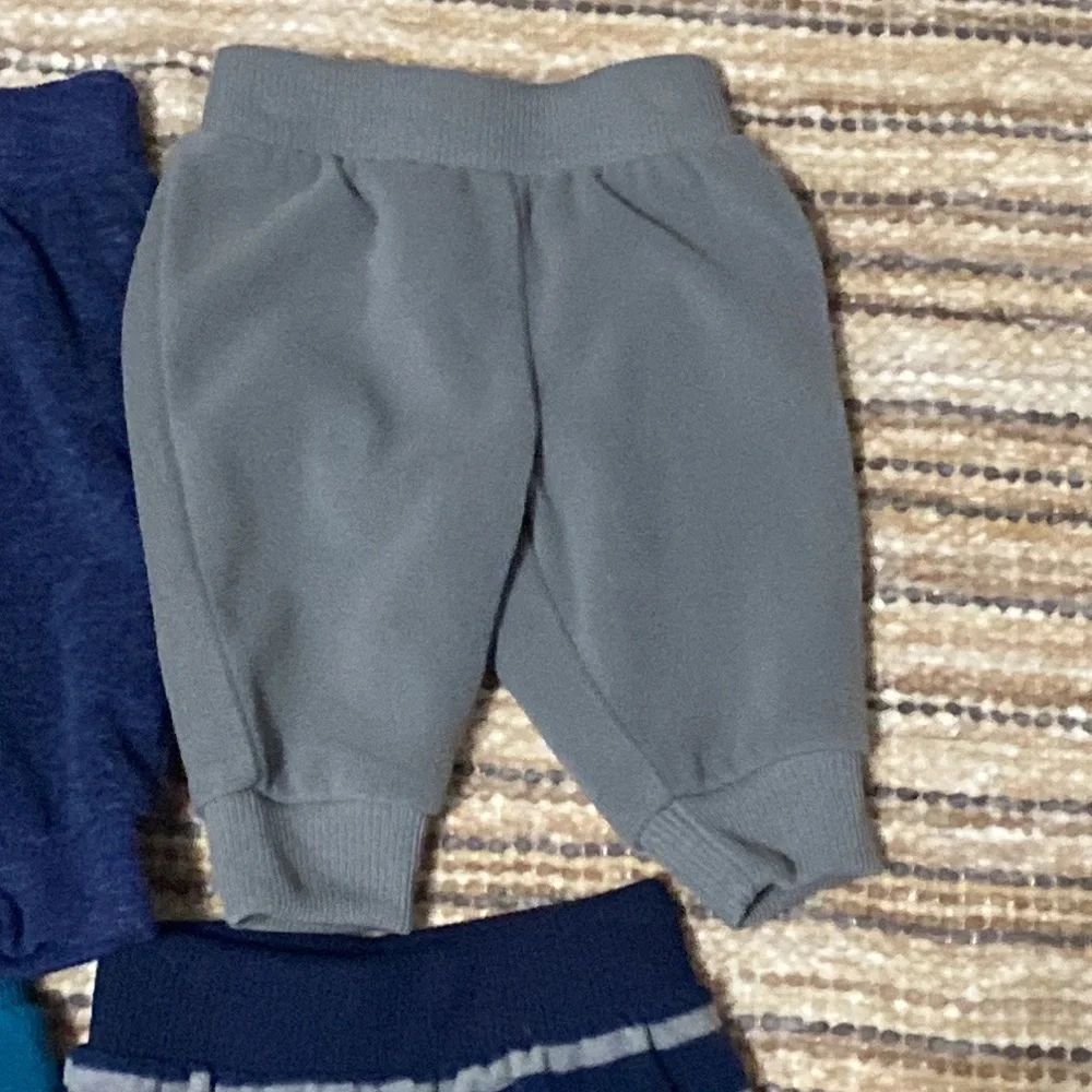 Simple Joys by Carter’s, Baby Boys Bundle. 4 fleece pull on pants. Size 0…